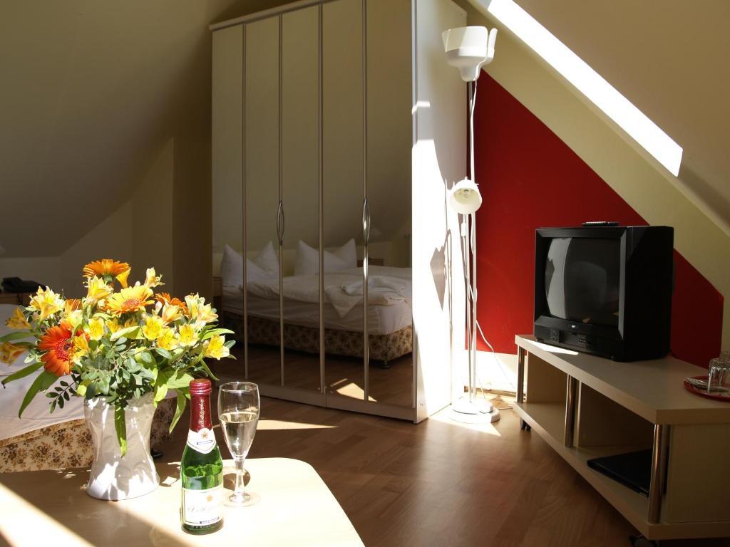 Hotel Pension Kirschstein Wolgast Zewnętrze zdjęcie